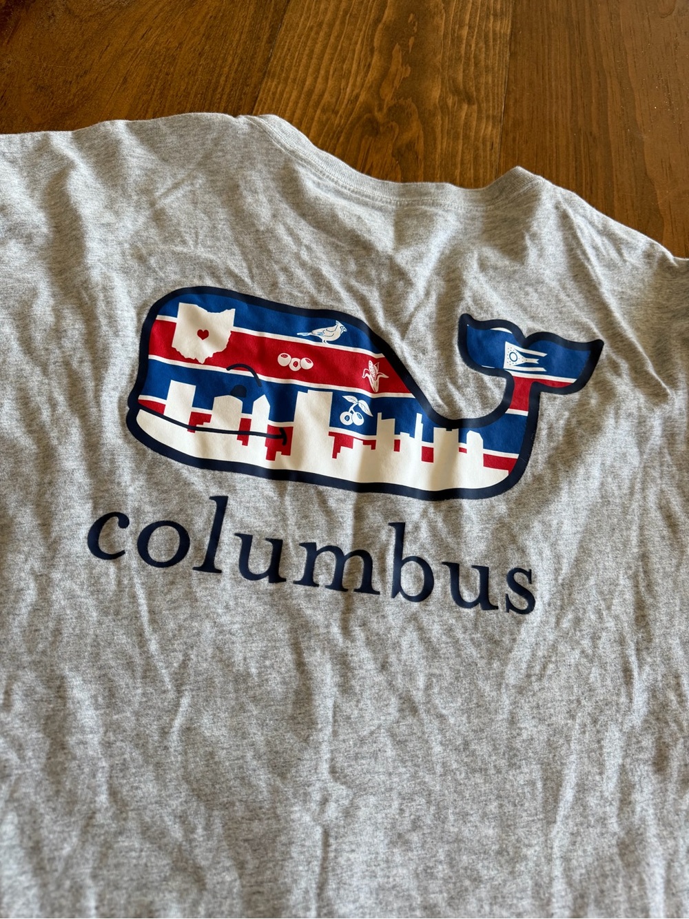 Vineyard Vines columbus 2xl short Sleeve shirt great condition smoke pet free